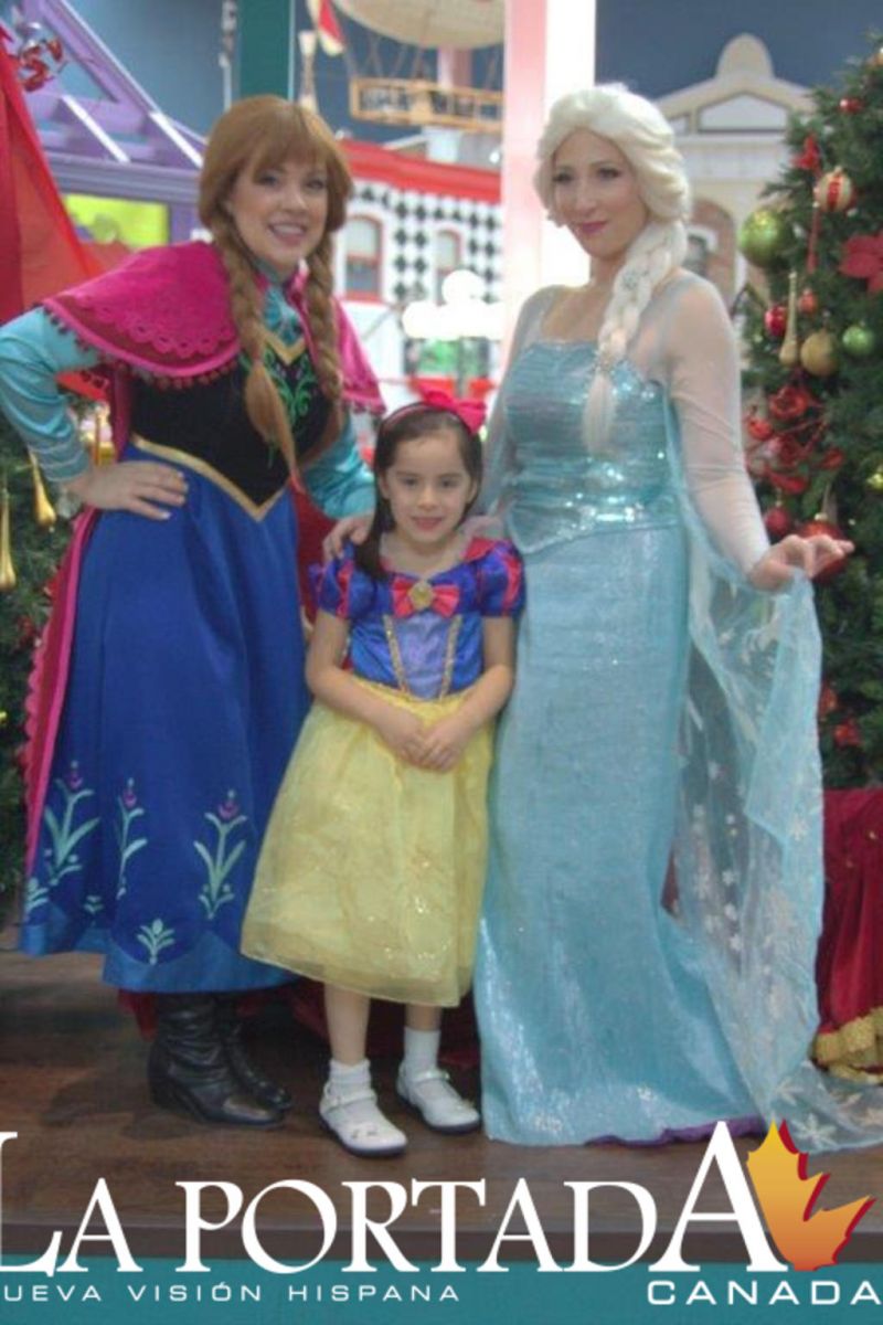 Cientos de niños en Woodbine Mall, dan bienvenida a Santa Claus 