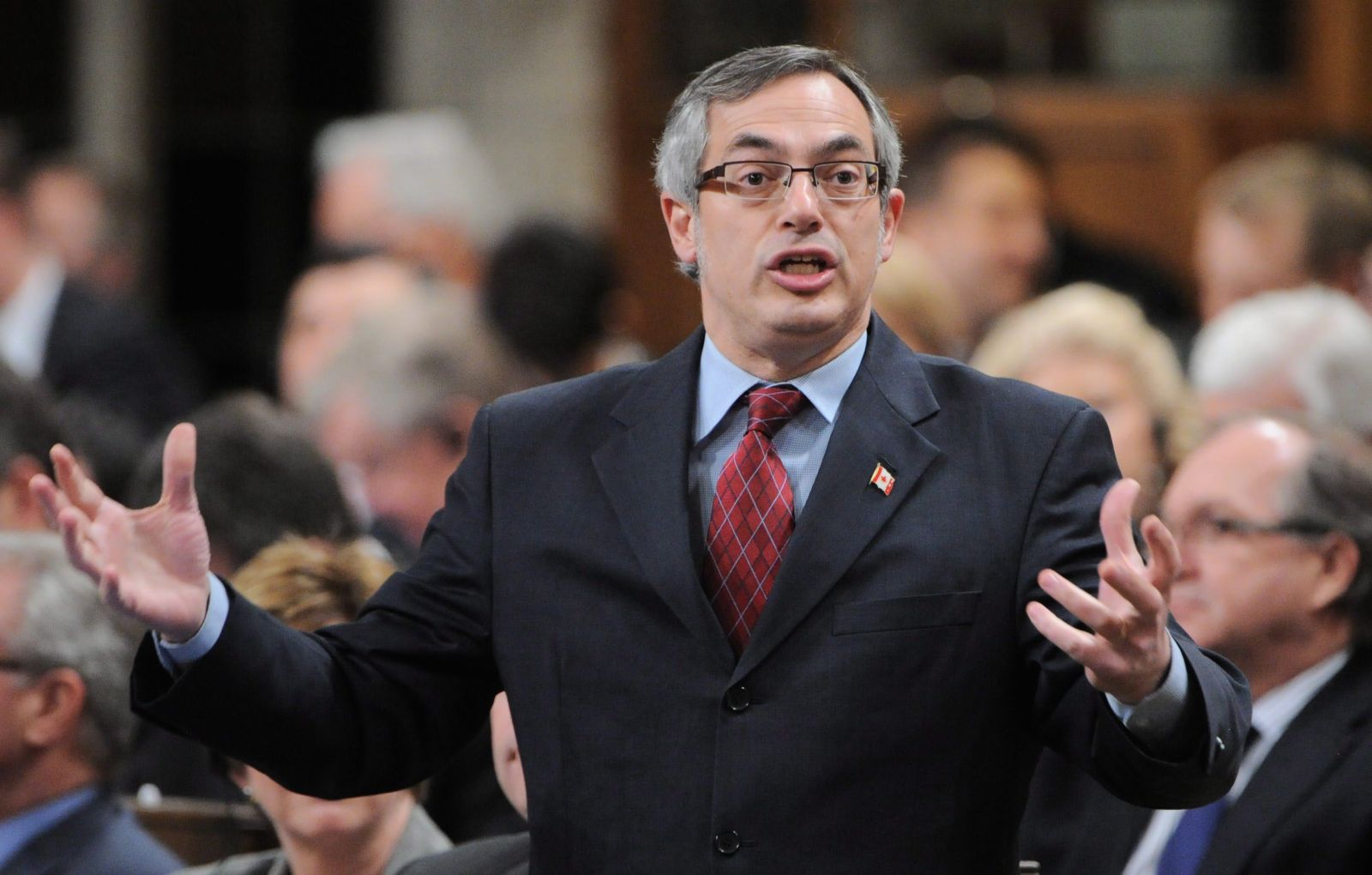 Política en Canadá se está moviendo al ritmo de los escándalos sexuales