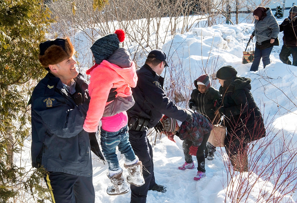 Canadá se prepara para llegada masiva de inmigrante por la frontera con EE.UU. 