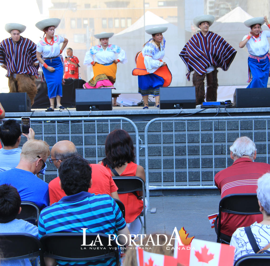Folclore y música en la ardiente celebración del Canadá Day en Toronto 