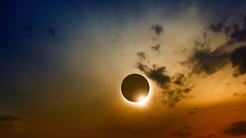 El eclipse de sol, un bello momento para el disfrute del mundo