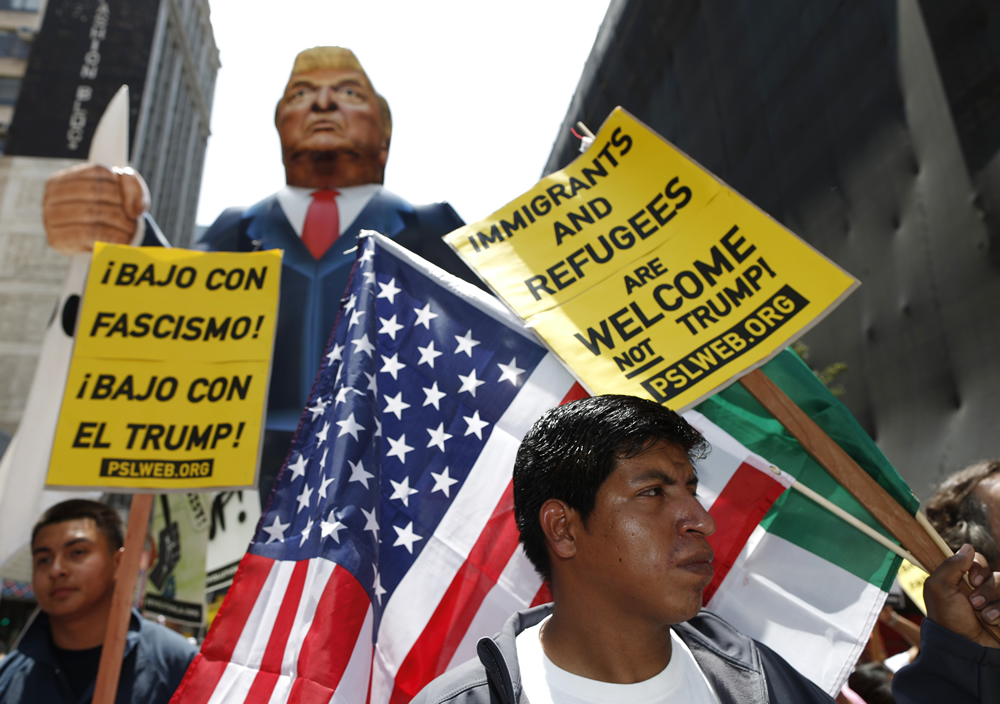Políticos en California piden que Trump no ponga en marcha plan de deportaciones masivas 