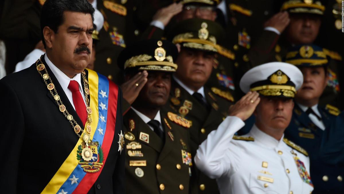 Maduro en la cuerda floja por la crisis, ahora le surge un supuesto “atentado”