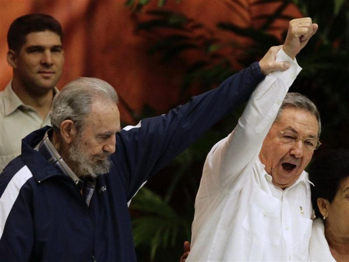 ¿Qué pasará en Cuba tras la muerte de Fidel Castro? 