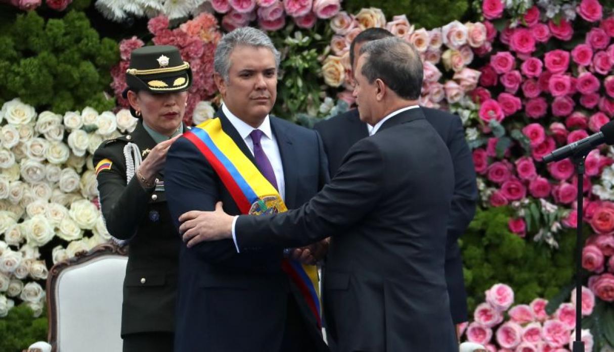 Con grandes retos se posesionó el nuevo presidente de Colombia