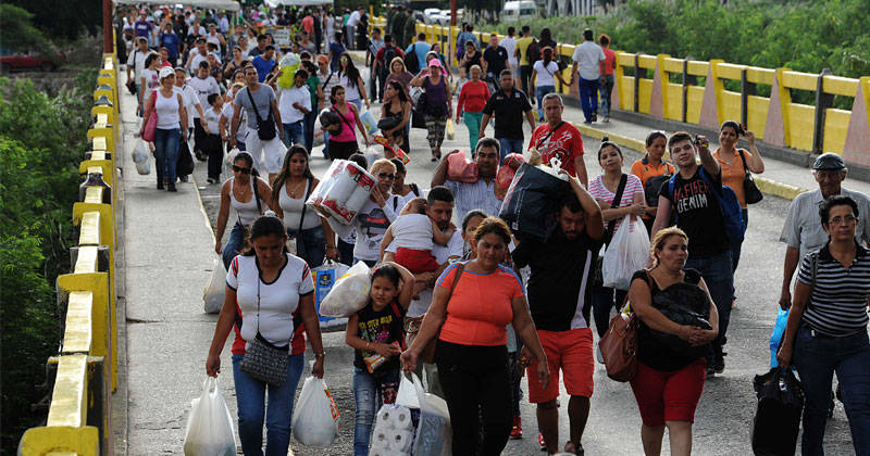 Colombia enfrenta problema para atender los emigrantes que están llegando