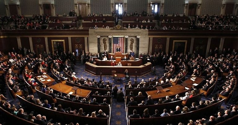 Tras acuerdo de partidos se reabre Congreso de EE.UU.