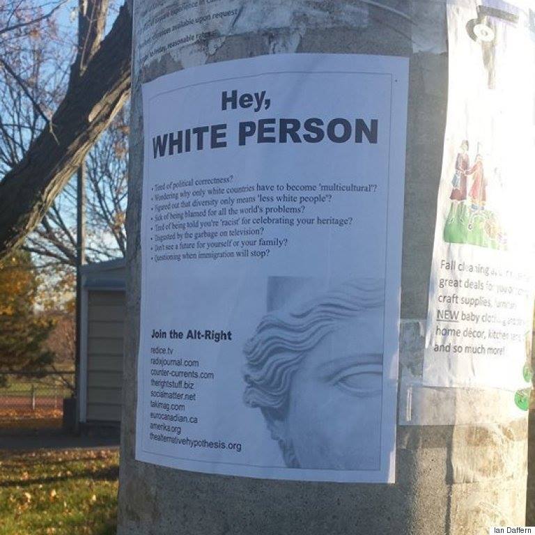 Aparecen carteles racistas en calles de Toronto: llamado a la “raza blanca” 