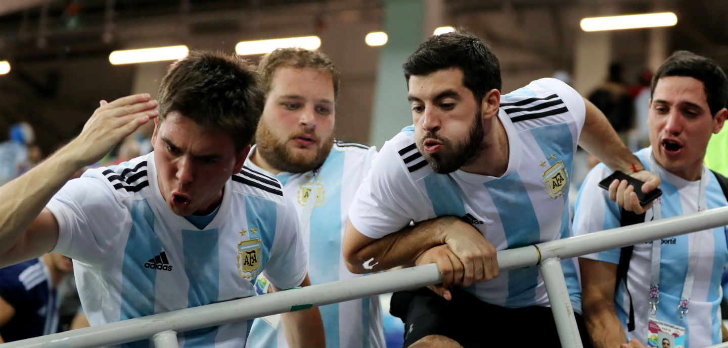 Por mal comportamientos de hincas argentinos sancionan a su selección 