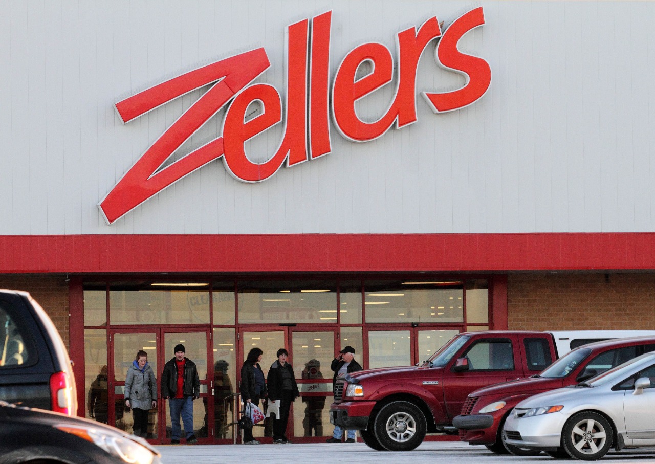Zellers abrirán 25 nuevos almacenes en todo Canadá, donde funcionan las tiendas The Bay 