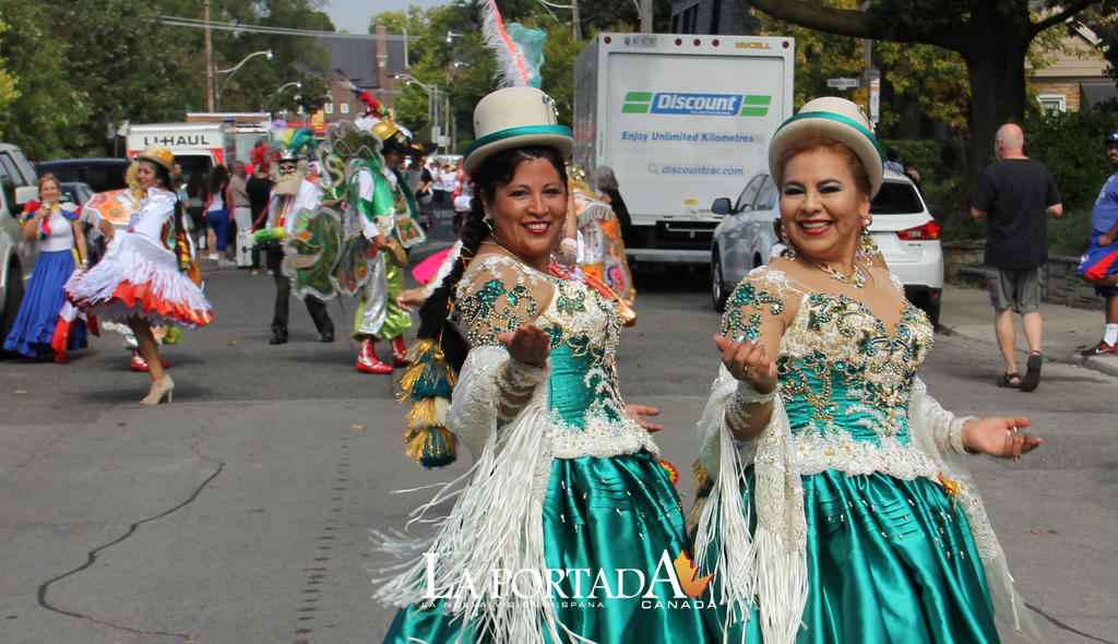 Derroche de música,  folclore y alegría, en la fiesta y el desfile de los latinos en Toronto 