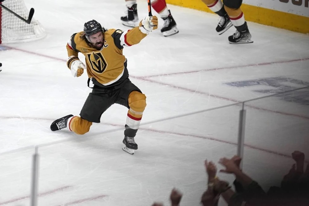 Vegas hits the jackpot, beating Florida to win Stanley Cup - The