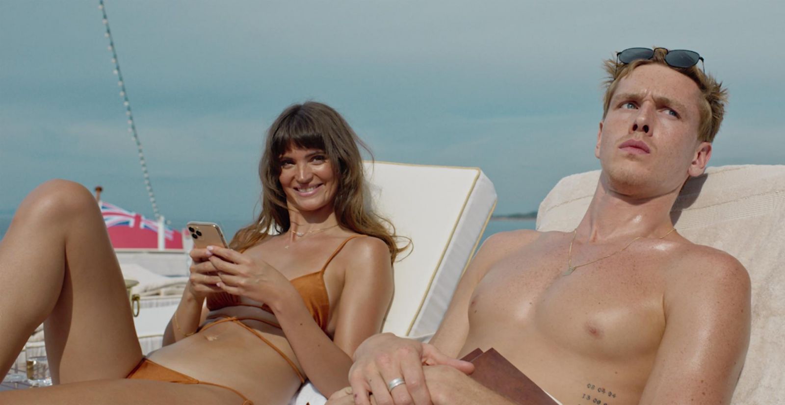 TRIANGLE OF SADNESS, de Ruben Östlund, se lleva la Palma de Oro en el Festival de Cannes 2022