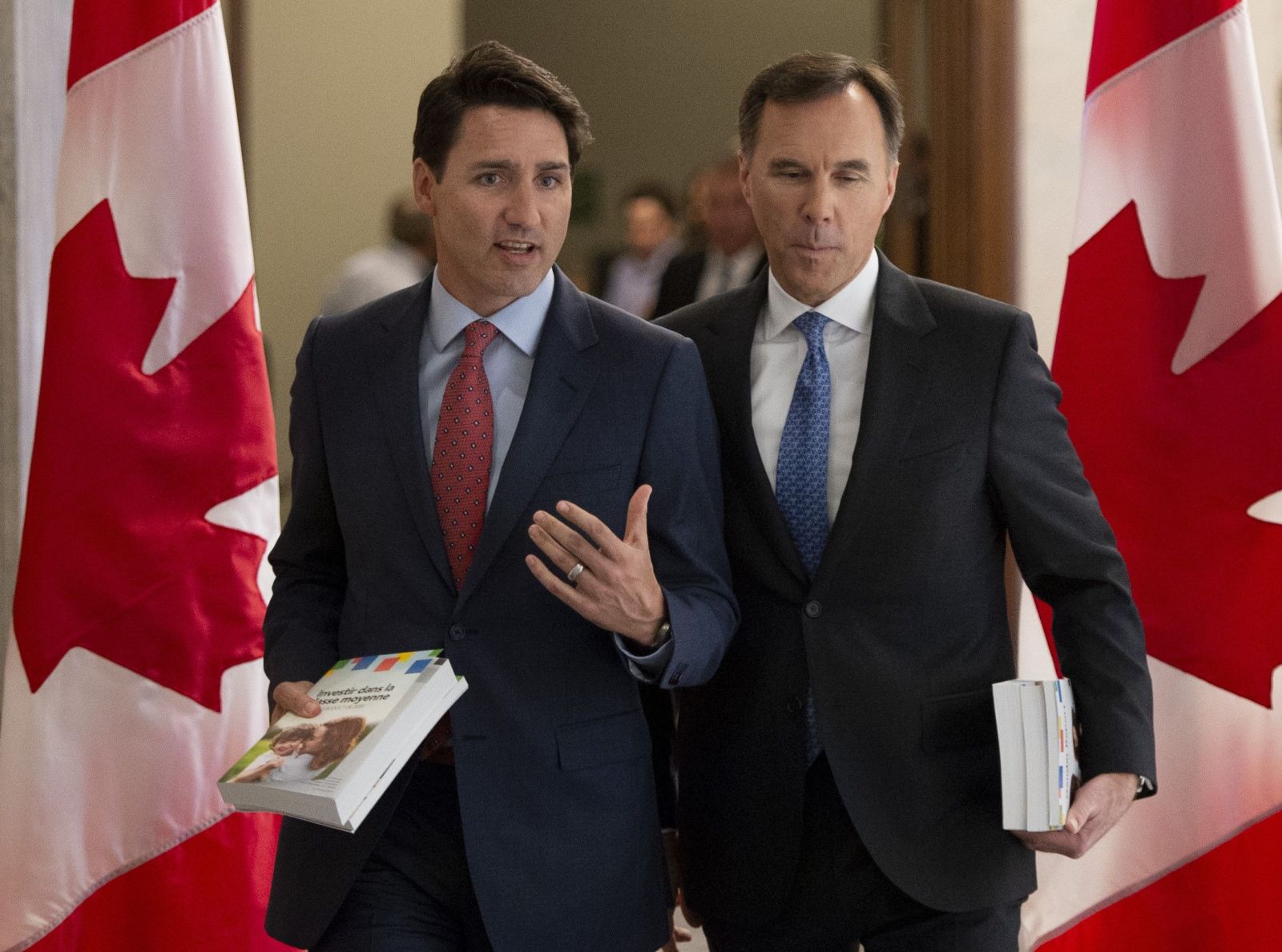 Gobierno de Canadá promete mayor inversión en la clase media en su  presupuesto | La Portada Canadá