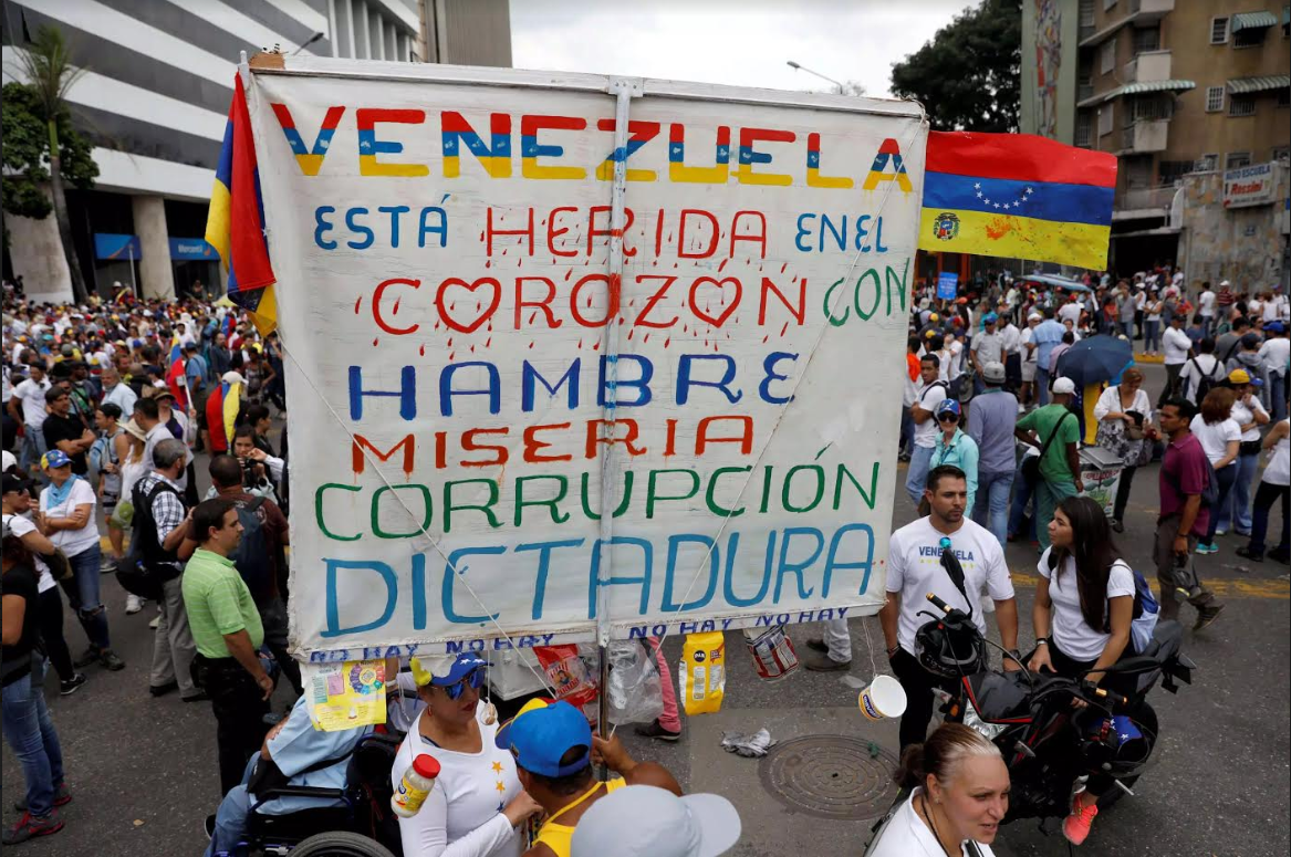 No le creen, pero Maduro insiste en que es un sabotaje el apagón que sufre Venezuela 