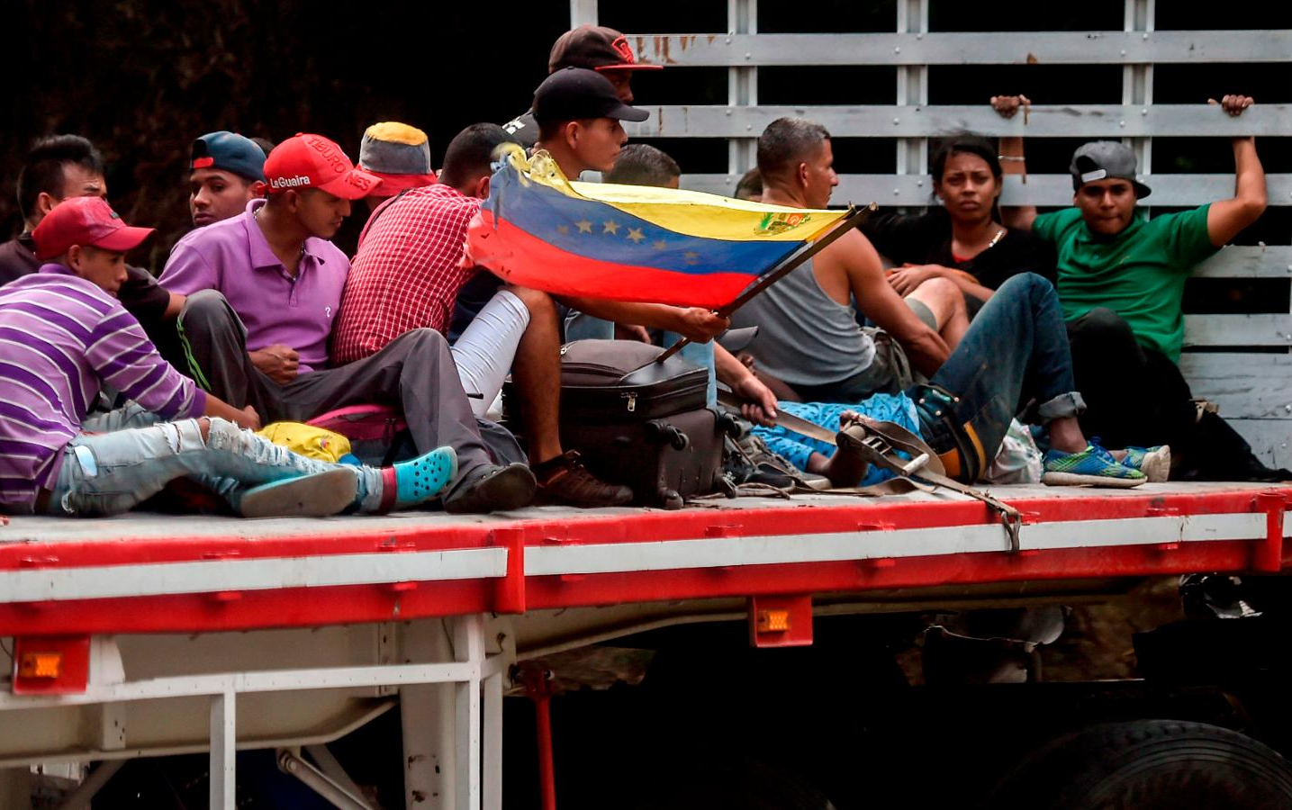 Pobreza extrema en Venezuela generó el éxodo de 4.5 millones de personas y la cifra va en aumento  