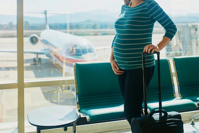 Extranjeras embarazadas ahora ven a Canadá como el gran destino para tener sus hijos 