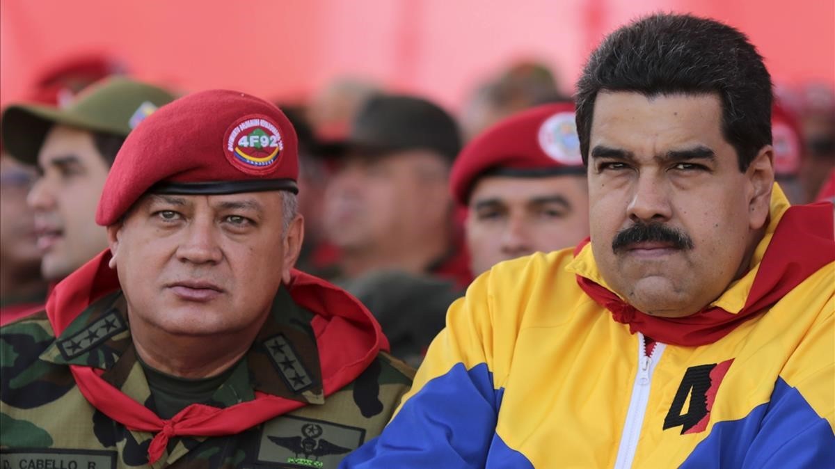 EE.UU., estaría hablando en secreto con líderes chavistas, para “tumbar” a Maduro 