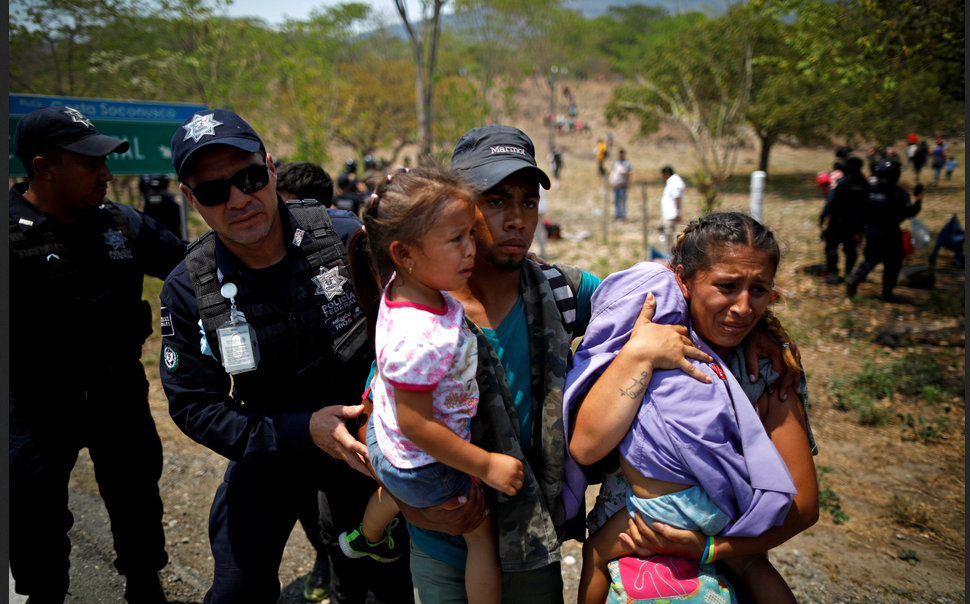En México arrestan a cientos de inmigrantes que intentaban llegar a EE.UU. 