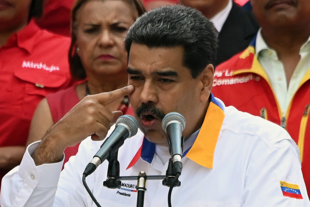 Para enfrentar la crisis Maduro propone adelantar las elecciones parlamentarias