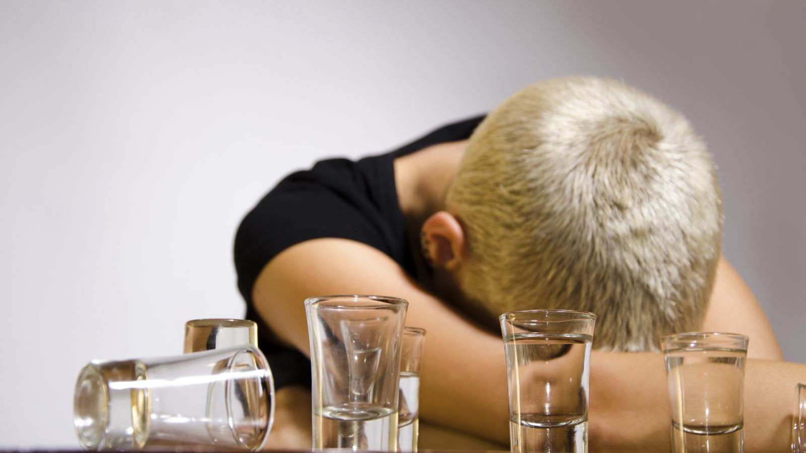 Cualquier consumo de alcohol es perjudicial para el cerebro: Universidad de Oxford