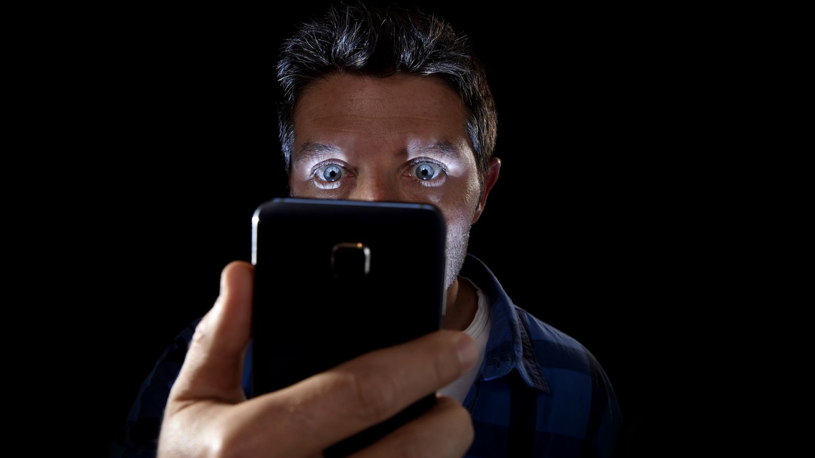 Cómo saber su celular fue hackeado y que hacer para evitarlo 
