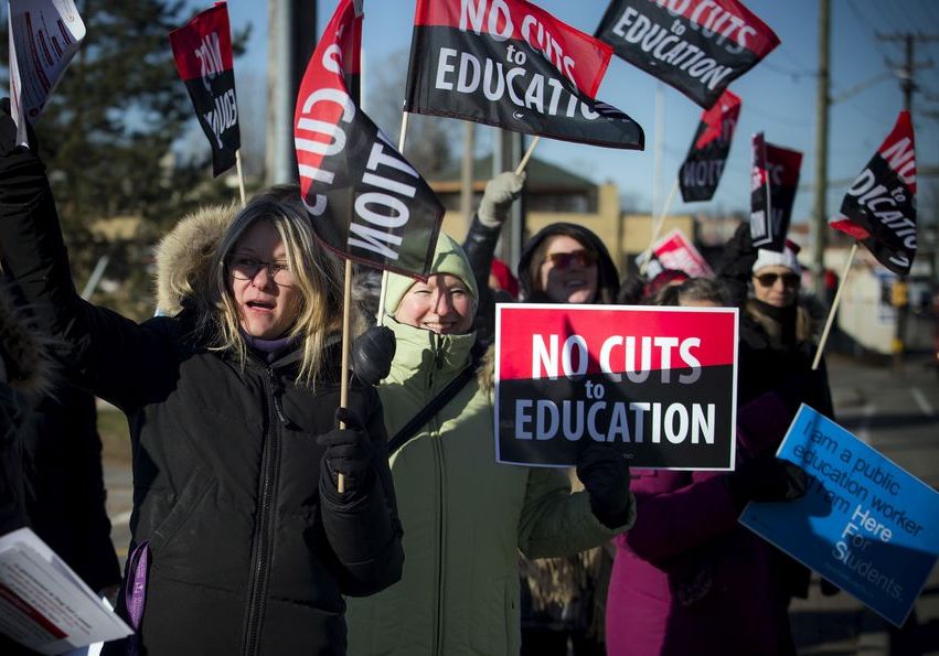 Por paro de maestros 116 mil estudiantes se quedarían sin clases en Ontario  