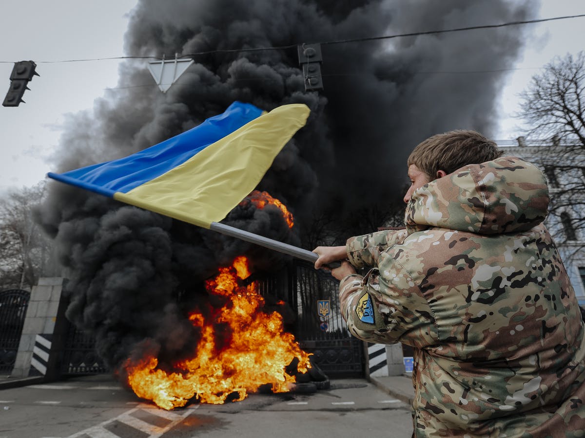 Rusia se retira de Kiev, pero al parecer no por su voluntad propia, sino por las bajas 